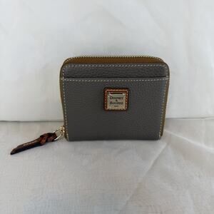 Dooney & Bourke Pebble Grain Small Zip Around Bifold Wallet Gray W Brown NWOT